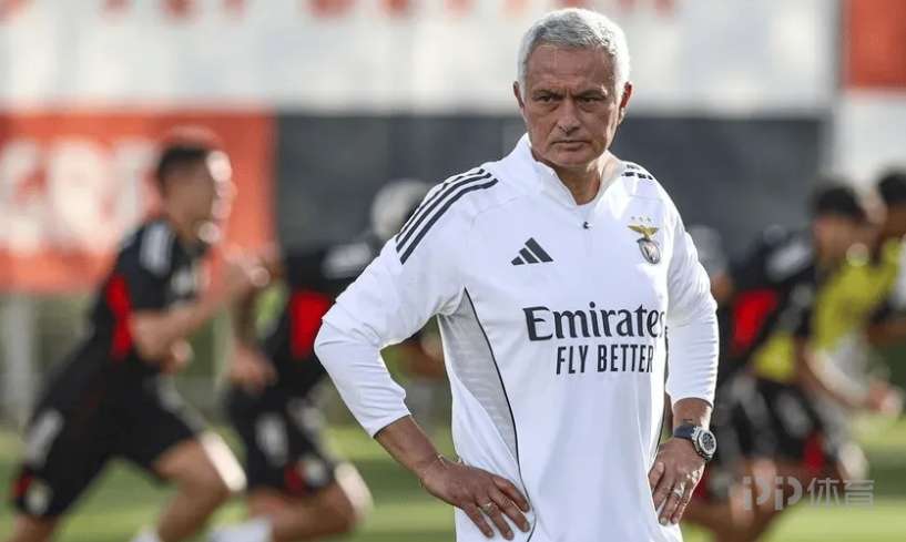 破梅罗传奇,路漫漫,蓝衣传奇直,开云体育,KaiYun,Sports,开云体育官网,开云体育官网,开云体育下载,开云体育APP