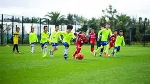 《激战球场：美巴热身赛补时风云，冲突一触即发！》