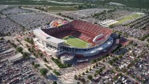 C罗自封GOAT，德保罗谈争议：C罗如猎豹，梅西似画笔