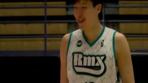 “湖人青年才俊全面爆发，进攻端表现抢眼，双向合同竞争有望崭露头角！”